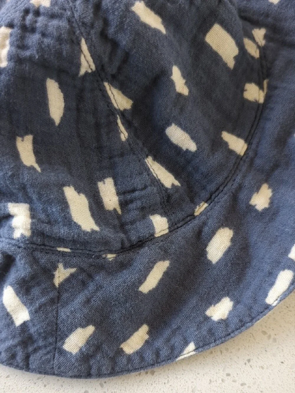 Hanna Andersson Navy Sun Hat with Cream Dot Print